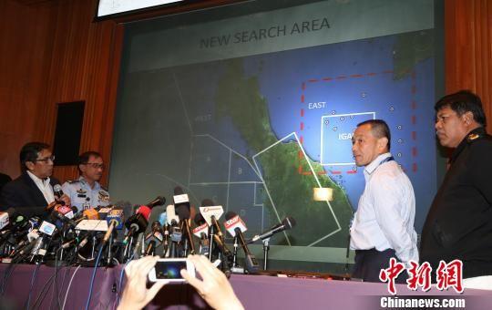 马来西亚扩大失联客机搜索范围至100海里（图）