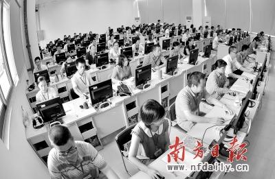 广东高考考卷已改6成 语文作文满分比去年增多